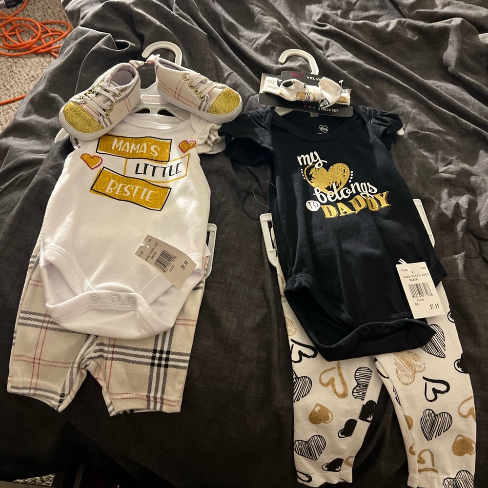 2 lil girl outfits size 0-3